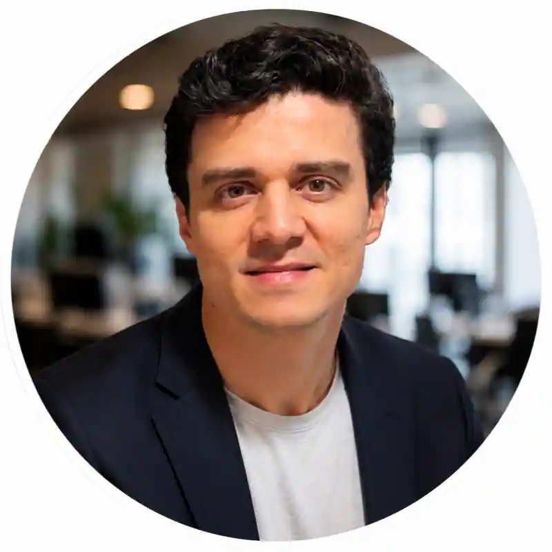 Vinicius Dias